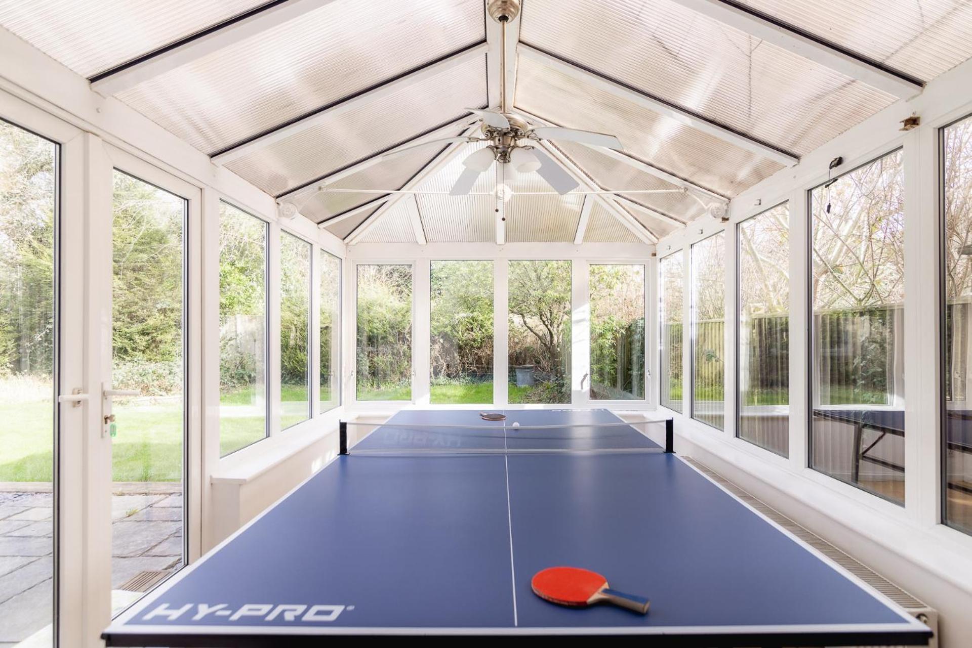 Ping-Pong Paradise Crawley  Exterior foto